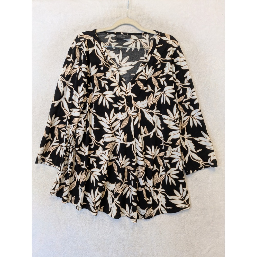 Lane Bryant Tunic Top Women's 14/16 Black Botanical Leaf Print 3/4 Sleeve V-Neck